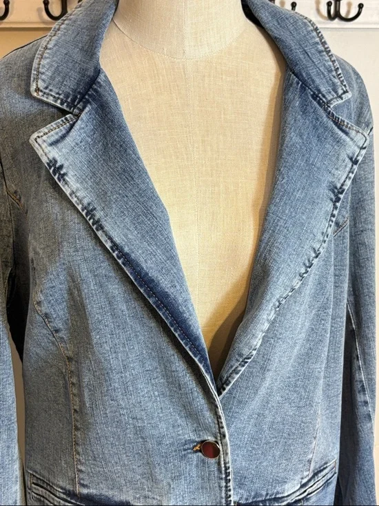 Suzy Shier Light Wash Denim Blazer Jacket Size XXL NWT - Picture 3 of 9